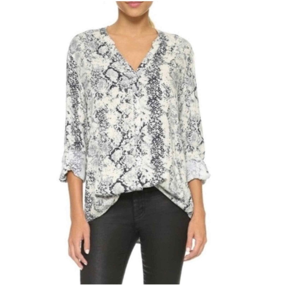 Soft‎ Joie Snakeskin Print Button Up Long Sleeve Blouse Size S